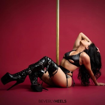 Off the charts 📈, next level sexiness 🔥