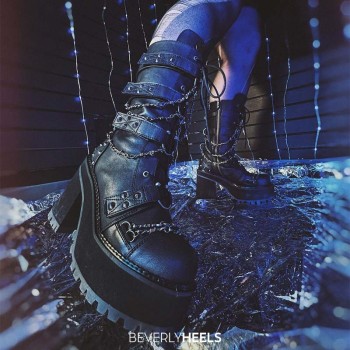 The devil is in the details 😈 and we’ve jam packed them in 🚨New In Stock🚨 Assault-117