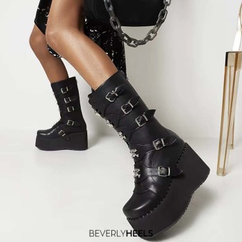 We like mid calf boots and we cannot lie 😎