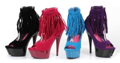 609-Aponi - Black Velvet