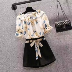 Spring Summer Style Korean Kpop Kdrama Flower Printed Tops Short Sleeve Blouse Shirt with Short 2 pcs Set - Black Beige Polyester Cotton