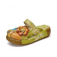 Round Toe Ethnic Pattern Flower Decorated Wedges Sandals - Green Leather