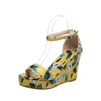 Platform Peep Toe Flowers Wedge Ankle Strap Sandals  - Green