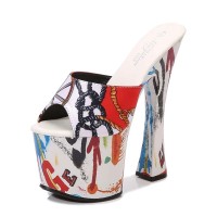 Peep Toe Chunky Heels Graffiti Designed Platforms Sandals - White Silk