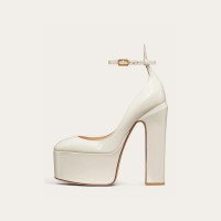 Round Toe Chunky Heels Platforms Ankle Straps Pumps - White