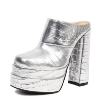 Round Toe Chunky Heels Platforms Crocodile Pattern Matte Sandals - Silver