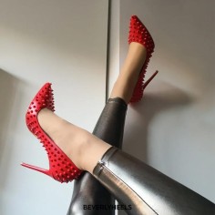 Stiletto Heels Pointed Toe Rivet Decorated Sexy Punk Pumps - Red