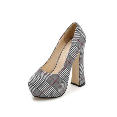 Round Toe Chunky Heels Platforms British Style Pumps - Black
