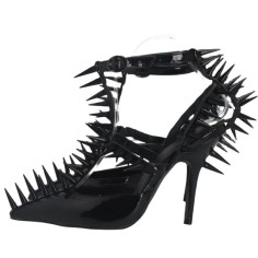 Pointed Toe Rivet Decorated Punk Rock Patent T Straps Pumps - Black