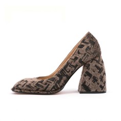 Square Toe Chunky Heels Brush Pattern Shoes - Tan