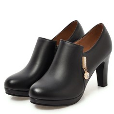 Round Toe Side Zipper Elegant Block Heels Short Boots Pumps - Black