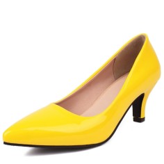Pointed Toe Kitten Heels Vintage Style Pumps - Yellow