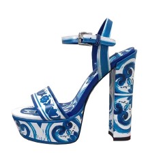 Peep Toe Platforms Chunky Heels Flowers Ankle Buckle Straps Ethnic Style Sandals - Blue Patent