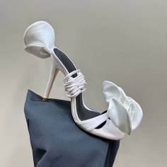 Peep Toe Gladiator Straps Rose Flower Decorated Stilettos Sandals - White Silk