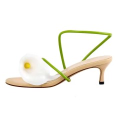 Peep Toe Kitten Heels Toe Flower Summer Wedding Sandals  - White Beige Patent
