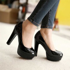 Minimalist Pastel Color Platform Round Heels - Black