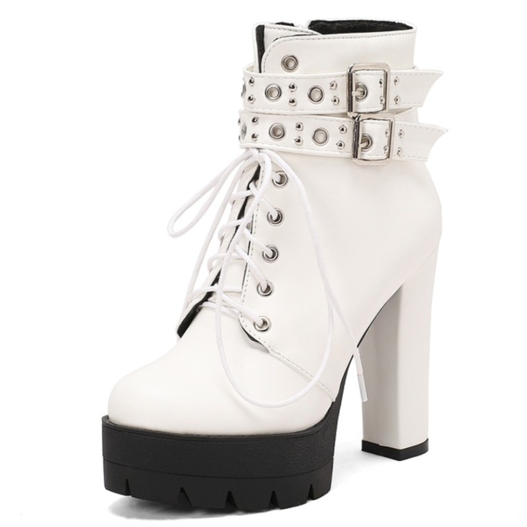 White round toe clearance ankle boots