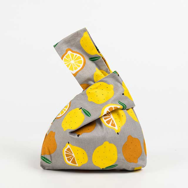 Japanese Mini Wrist Knot Printed Washable Waterproof Shopping Bags - 【Handbags Type】 Wrist Bags
【Material】 Polyster
【Capacity 】 Small Change, Cosmetics, Phone etc..
【Note】 Please allow 1-3cm differs due to manual measurement.


 in Bags, Backpacks, Handbags & Wallets