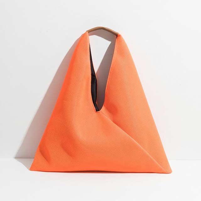 Triange Design Summer Shoulder Beach Tote Bag - Orange - 【Handbags Type】 Shoulder
【Material】 Polyester
【Size】 (Width)30 cm * (Height)21 cm *
【Capacity 】 Small Change, Cosmetics, Phone etc..
【Note】 Please allow 1-3cm differs due to manual measurement.


 in Bags, Backpacks, Handbags & Wallets