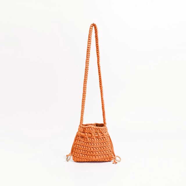 Cotton Rope Knitted Crossbody Small Purse Bag - Orange - 【Handbags Type】 Purse Bags
【Material】 Cotton Fabric
【Size】 (Width)19cm * (Height)17cm *
【Capacity 】 Small Change, Cosmetics, Phone etc..
【Note】 Please allow 1-3cm differs due to manual measurement.


 in Bags, Backpacks, Handbags & Wallets