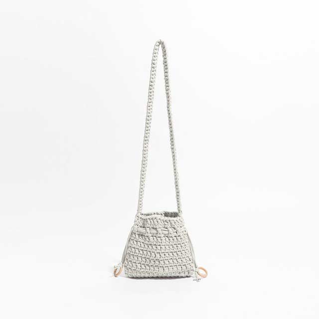 Cotton Rope Knitted Crossbody Small Purse Bag - White - 【Handbags Type】 Purse Bags
【Material】 Cotton Fabric
【Size】 (Width)19cm * (Height)17cm *
【Capacity 】 Small Change, Cosmetics, Phone etc..
【Note】 Please allow 1-3cm differs due to manual measurement.


 in Bags, Backpacks, Handbags & Wallets