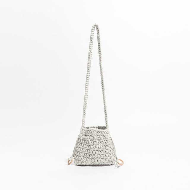 Cotton Rope Knitted Crossbody Small Purse Bag - White - 【Handbags Type】 Purse Bags
【Material】 Cotton Fabric
【Size】 (Width)19cm * (Height)17cm *
【Capacity 】 Small Change, Cosmetics, Phone etc..
【Note】 Please allow 1-3cm differs due to manual measurement.


 in Bags, Backpacks, Handbags & Wallets