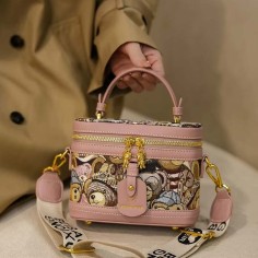 Single Shoulder Zipper Crossbody Kawaii Bear Pattern Versatile HandBag Bag- Pink