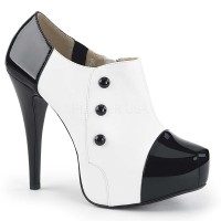 CHLOE-11 - Black White